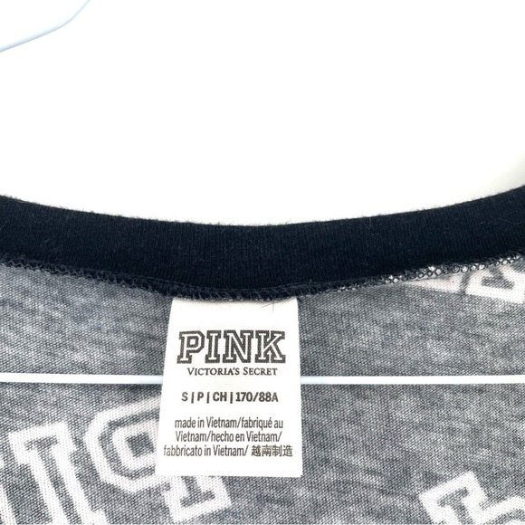 Victoria’s Secret PINK Short Sleeve VNeck T Shirt - Picture 3 of 3